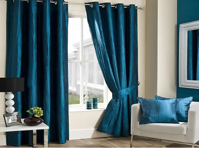 Curtains & Cushions