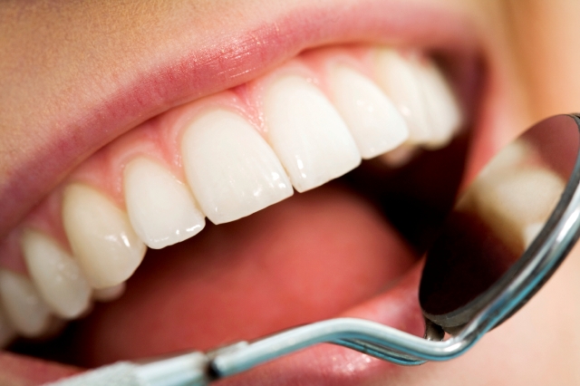 Select The Right Dentist To Take Care Of Your Dental Health