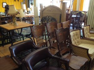 Want To Strike Great Deals On Furniture? Check Out The Best Times For Shopping It!
