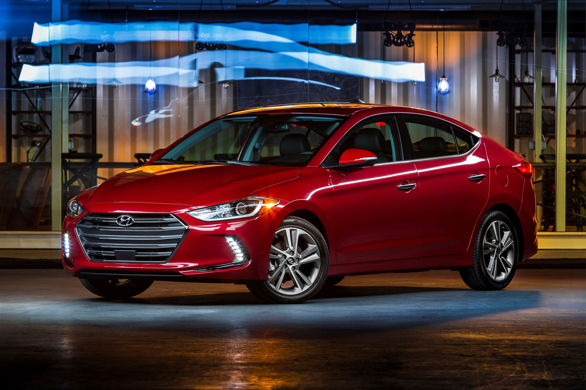 Hyundai Elantra: Top 5 Features That Makes It Stand Out Among The Competitors