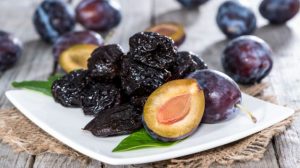 Amazing Plums Benefits The Dry Fruit You've Ignored For Too Long