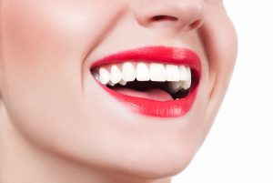 Surprisingly Effective Natural Tips To Whiten Your Teeth
