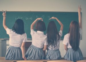 Top 5 Best School Outfits To Wear